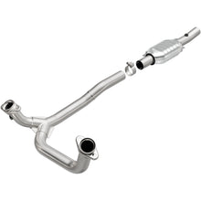 Load image into Gallery viewer, MagnaFlow Conv DF 96 Ford E-Series Van 5.8L (23101)