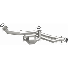 Load image into Gallery viewer, MagnaFlow Conv DF 01-03 Toyota Sienna 3.0L (23136)