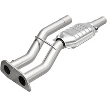 Load image into Gallery viewer, MagnaFlow Conv DF 98 GM Truck 5.7L (23179)
