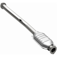 Load image into Gallery viewer, MagnaFlow Conv DF 95-98 Toyota T100 4WD 3.4L (23288)