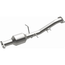Load image into Gallery viewer, MagnaFlow Conv DF 95-98 Toyota T100 2WD 3.4L (23301)