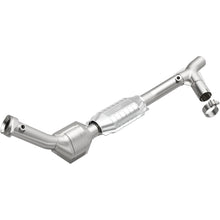 Load image into Gallery viewer, MagnaFlow Conv DF 98 Ford Expedition 5.4L (23322)