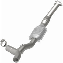 Load image into Gallery viewer, MagnaFlow Conv DF 98 Ford Expedition 5.4L (23322)