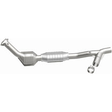 Load image into Gallery viewer, MagnaFlow Conv DF 98 Ford Expedition 5.4L (23322)