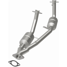 Load image into Gallery viewer, MagnaFlow Conv DF 98 Ford Windstar 3.8L Assm (23382)