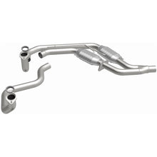 Load image into Gallery viewer, MagnaFlow Conv DF GM 89 92 (2.5in Tubing) (23479)