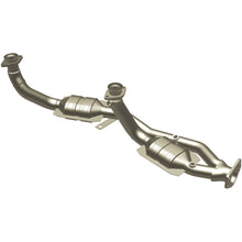 Load image into Gallery viewer, MagnaFlow Conv DF 99-00 Windstar 3.0L V6 (23542)