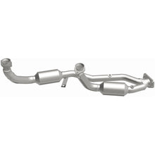 Load image into Gallery viewer, MagnaFlow Conv DF 99-00 Windstar 3.0L V6 (23542)