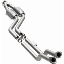 Load image into Gallery viewer, MagnaFlow Conv DF 94-96 Mercedes C220 2.2L (23578)