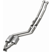 Load image into Gallery viewer, MagnaFlow Conv DF 94-96 Mercedes C220 2.2L (23578)