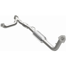 Load image into Gallery viewer, MagnaFlow Conv DF 96-97 3.2L Passport D/S A/T (23638)