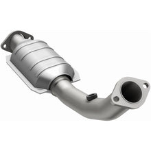 Load image into Gallery viewer, MagnaFlow Conv DF 96-98 Mazda MPV 3.0L Front (23694)