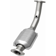 Load image into Gallery viewer, MagnaFlow Conv DF 96-98 Mazda MPV 3.0L Front (23694)