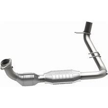 Load image into Gallery viewer, MagnaFlow Conv DF 98 Ford Expedition 5.4L (23718)