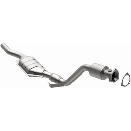 MagnaFlow Conv DF 03 Volkswagen Passat 2.8L (23719)