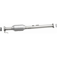 Load image into Gallery viewer, MagnaFlow 99-03 Chevrolet Tracker / Suzuki Vitara 1.6L/2.0L Direct-Fit Catalytic Converter (23749)