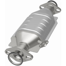 Load image into Gallery viewer, MagnaFlow Conv DF Toyota 81-83 (23895)
