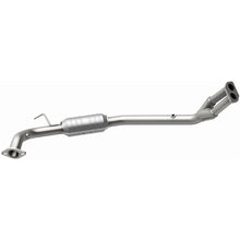 Load image into Gallery viewer, MagnaFlow Conv DF 98-00 Isuzu Amigo 2.2L (24040)