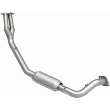 Load image into Gallery viewer, MagnaFlow Conv DF 98-00 Isuzu Amigo 2.2L (24040)