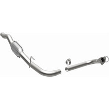 Load image into Gallery viewer, MagnaFlow Conv DF GM 01-02 2500 Driver Side 6L (24147)