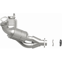Load image into Gallery viewer, MagnaFlow Conv DF 01-02 Mitsu Montero 3.5L (24233)