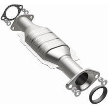 Load image into Gallery viewer, MagnaFlow Conv DF 01-02 Montero 3.5L Rear (24239)