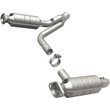 Load image into Gallery viewer, MagnaFlow Conv DF Raider 2006 8 4.7L (24398)