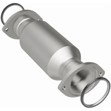 Load image into Gallery viewer, Magnaflow 93-94 Land Cruiser 4.5 Undby Direct Fit Converter (24455)