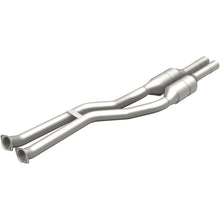 Load image into Gallery viewer, MagnaFlow Conv DF BMW 3 01-06 Rear (24510)