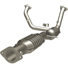 Load image into Gallery viewer, MagnaFlow Conv DF 00-04 Chevy S10 4.3L 2WD (24767)
