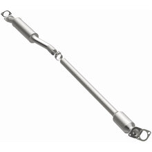 Load image into Gallery viewer, Magnaflow Conv DF 2018-2019 Hyundai Kona L4 OEM Underbody Single (280041)