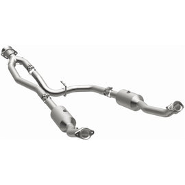 MagnaFlow 20-21 Ford Transit-150 Single Underbody V6 3.5L RWD Direct-Fit Catalytic Converter (280248)