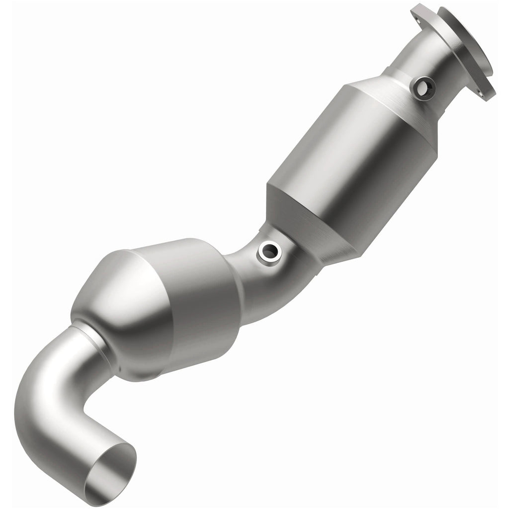 MagnaFlow Exhaust Products OEM Grade Direct-Fit Catalytic Converter (280267)