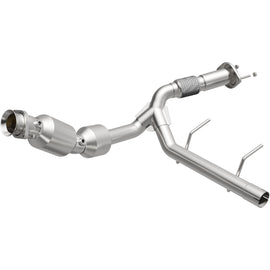 MagnaFlow Exhaust Products 2021-2022 Ford F-150 3.5L OEM Grade Federal / EPA Compliant Direct-Fit Catalytic Converter (280268)