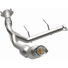 MagnaFlow Exhaust Products 2021-2022 Ford F-150 3.5L OEM Grade Federal / EPA Compliant Direct-Fit Catalytic Converter (280268)