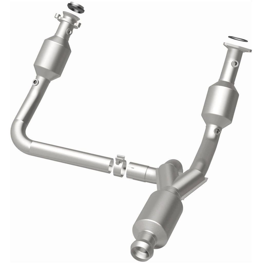 Magnaflow 14-15 Chevrolet Silverado 1500 Underbody 4.3L / 5.3L Direct-Fit Catalytic Converter (280424)