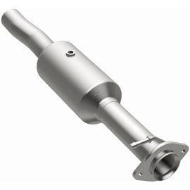 MagnaFlow 09-10 Ford F-550 Super Duty V10 6.8L Rear Underbody Direct Fit Catalytic Converter (280434)