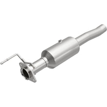 Load image into Gallery viewer, MagnaFlow 18-19 Ford F-450 Super Duty V10 6.8L Underbody Direct Fit Catalytic Converter (280439)