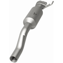 Load image into Gallery viewer, MagnaFlow 20-22 Ford F-350 Super Duty V8 7.3L Rear Underbody Direct Fit Catalytic Converter (280440)