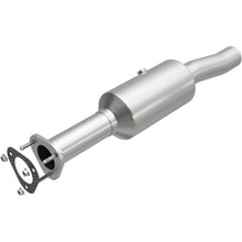 Load image into Gallery viewer, MagnaFlow 16-19 Ford E-450 Super Duty Base V10 6.8L Underbody Direct-Fit Catalytic Converter (280446)