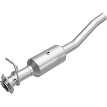 Load image into Gallery viewer, MagnaFlow Exhaust Products 2016-2019 Ford F-53 Motorhome Chassis 6.8L OEM Grade Federal / EPA Compliant Direct-Fit Catalytic Converter (280447)