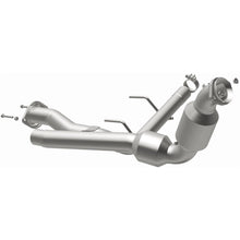 Load image into Gallery viewer, MagnaFlow Exhaust Products 2021-2023 Ford F-150 Raptor 3.5L OEM Grade Federal / EPA Compliant Direct-Fit Catalytic Converter (280740)
