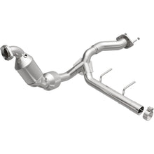 Load image into Gallery viewer, MagnaFlow Exhaust Products 2021-2023 Ford F-150 2.7L OEM Grade Federal / EPA Compliant Direct-Fit Catalytic Converter (280758)