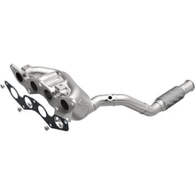 Load image into Gallery viewer, MagnaFlow Exhaust Products 2018-2022 Ford EcoSport 2.0L OEM Grade Federal / EPA Compliant Direct-Fit Manifold Catalytic Converter (290002)