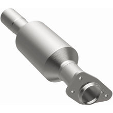 Load image into Gallery viewer, Magnaflow GM Passenger car CA Direct Fit Converter (3322431)