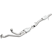 Load image into Gallery viewer, MagnaFlow Conv DF 87-93 Ford Bronco 4.9L / 87-95 F-150/F-250 (Non SD)/F-350 (Non SD) PU 4.9L (CA) (334302)