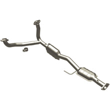 Load image into Gallery viewer, MagnaFlow Conv DF 90-95 Ford Aerostar 4.0L CA (334311)