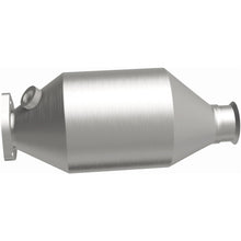 Load image into Gallery viewer, Magnaflow 77-79 Transporter L4 Direct Fit Converter (3391449)