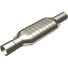 Load image into Gallery viewer, MagnaFlow Conv Direct Fit 90-93 Chevrolet C1500 7.4L V8 (3391473)
