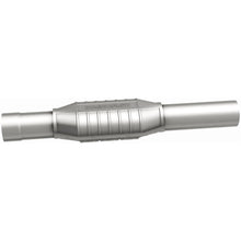 Load image into Gallery viewer, MagnaFlow Conv Direct Fit 90-93 Chevrolet C1500 7.4L V8 (3391473)